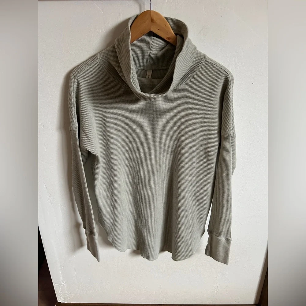 Babaton Thermal Cowl Neck Thermal Long Sleeve